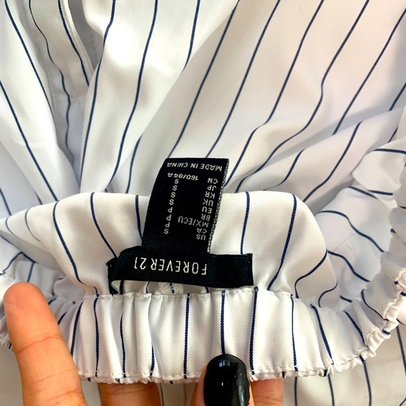 Bow Front Halter Top (backless) - Picture 4 of 5